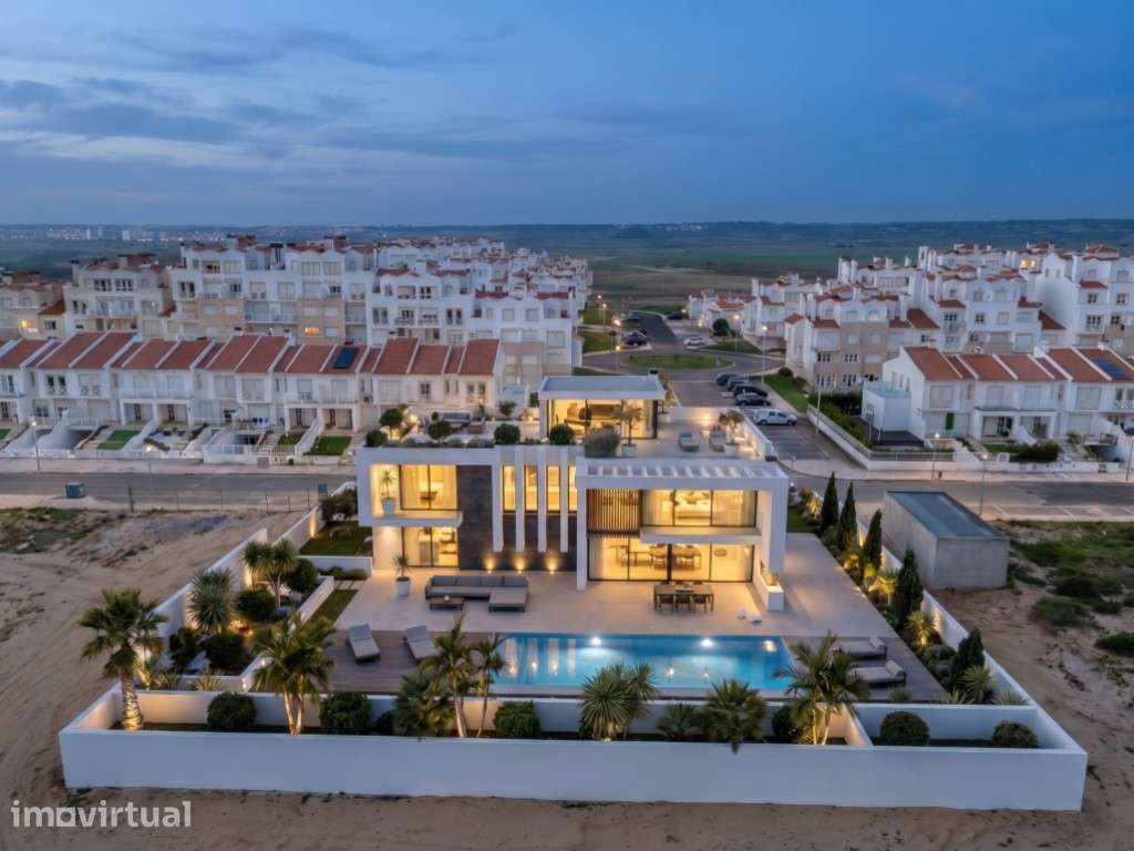 Moradia isolada com piscina apenas a 400 m da praia - Grande imagem: 4/43