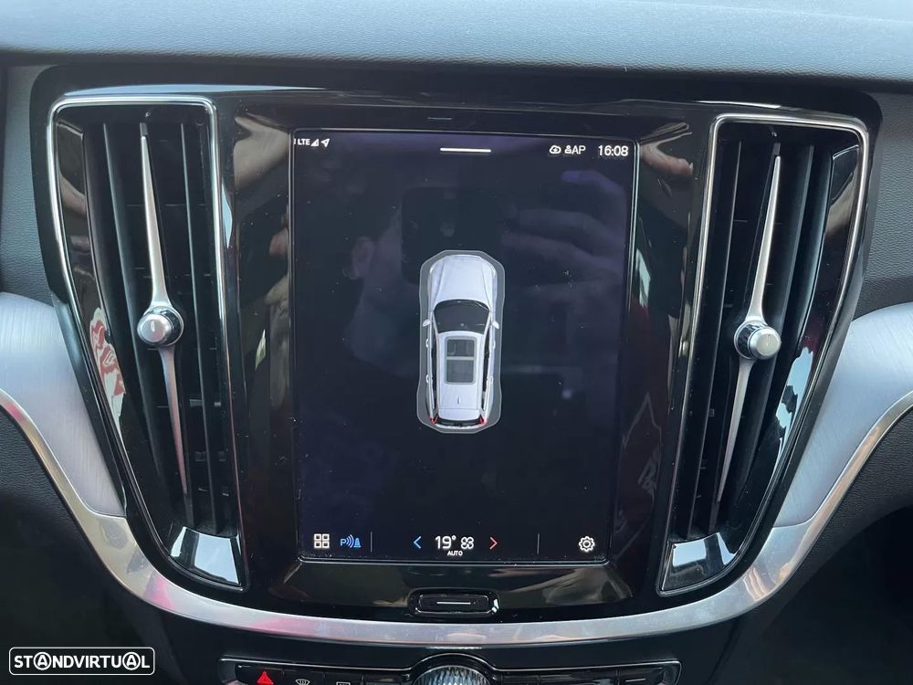 Volvo V60 2.0 T6 AWD TE Core - 21