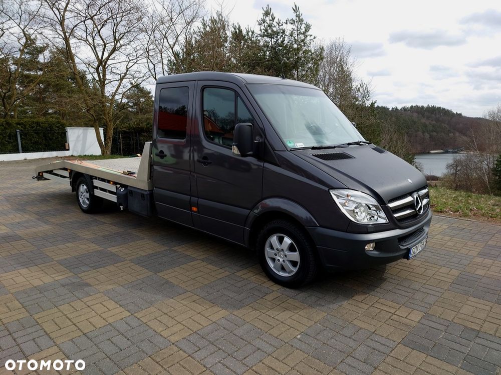 Mercedes-Benz Sprinter 319 - 1