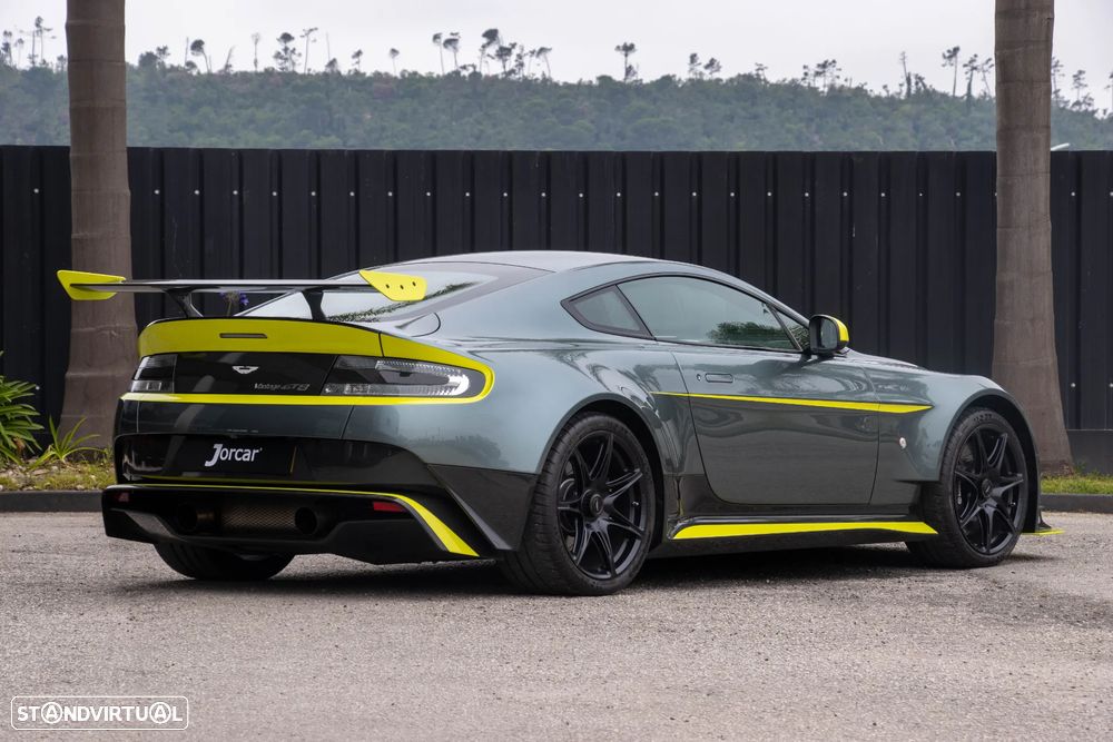 Aston Martin Vantage Coupe GT8 - 22