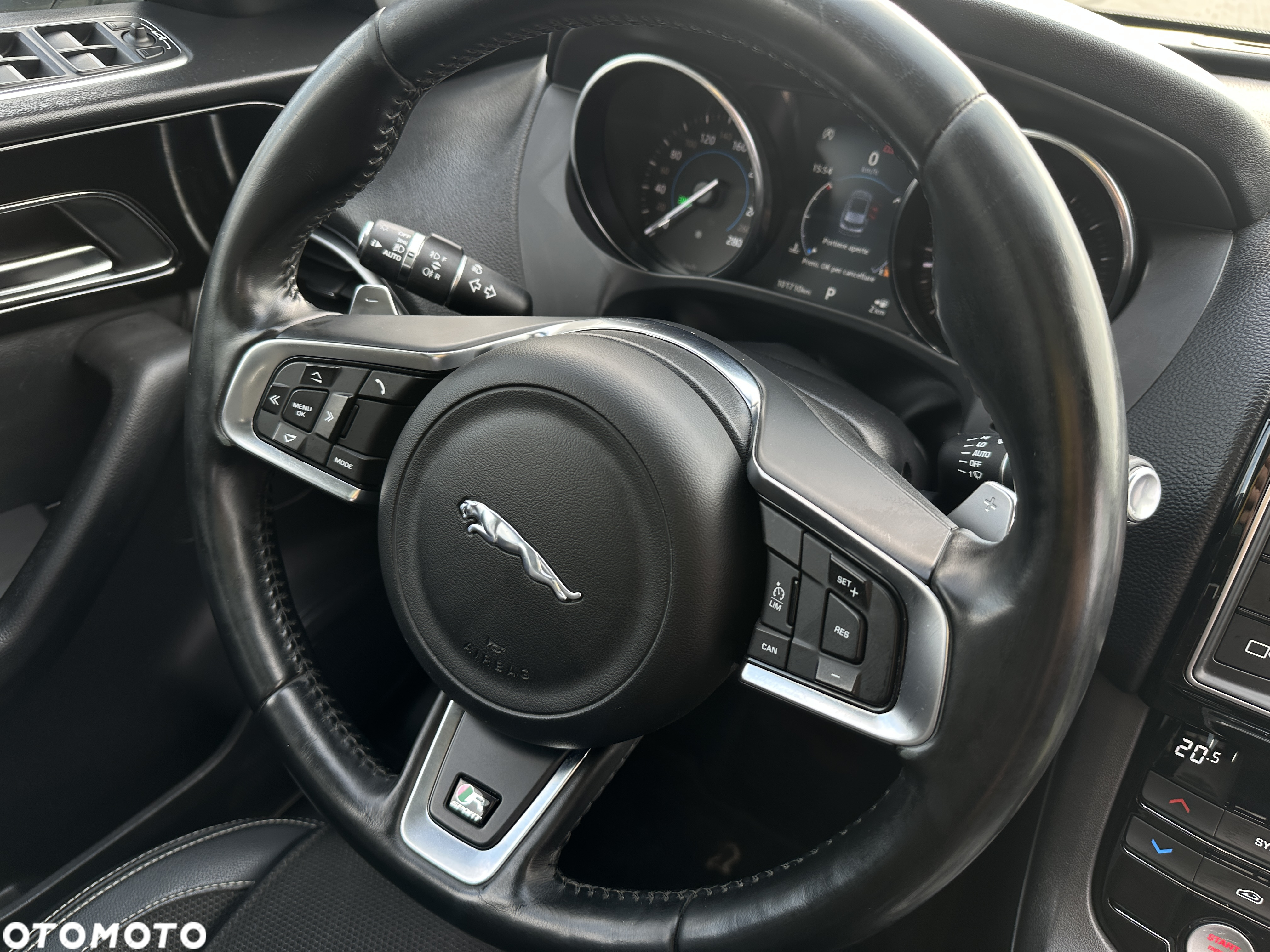 Jaguar F-Pace 2.0 i4D AWD R-Sport - 5