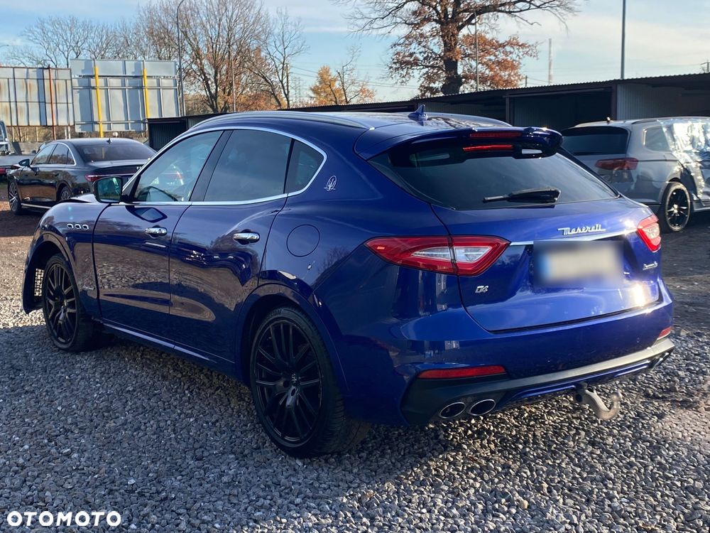 Maserati Levante - 11