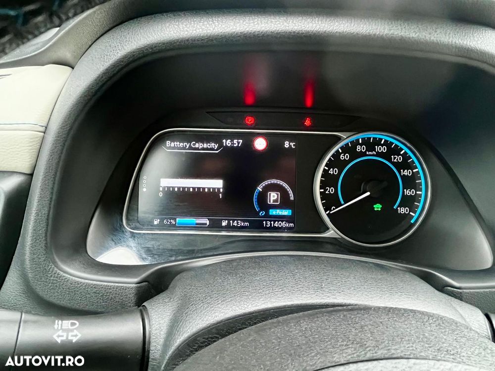 Nissan LEAF 40 kWh Tekna - 18