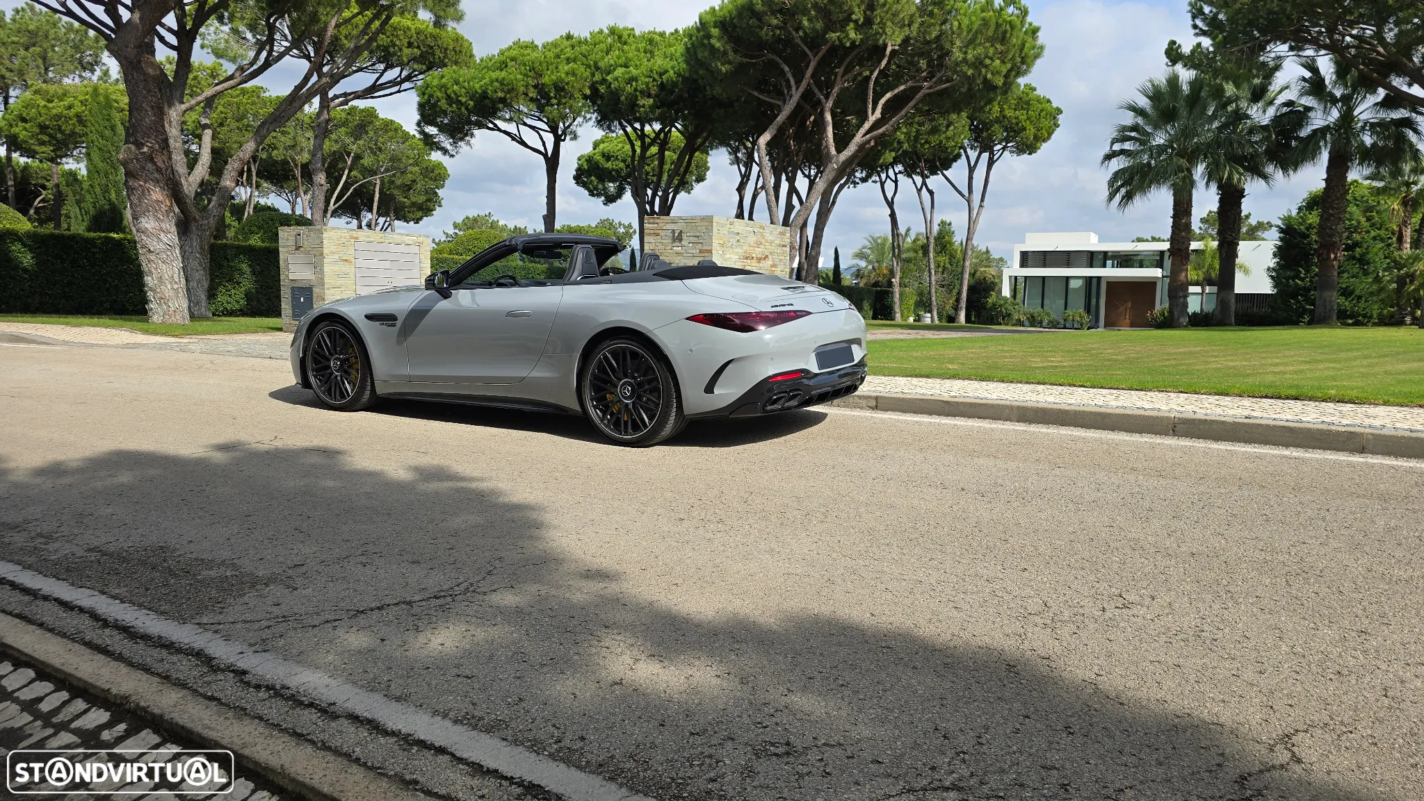 Mercedes-Benz SL 63 AMG 4Matic+ - 16