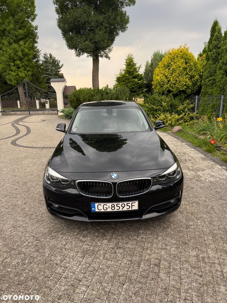 BMW Seria 3 318d Edition M Sport Shadow - 1