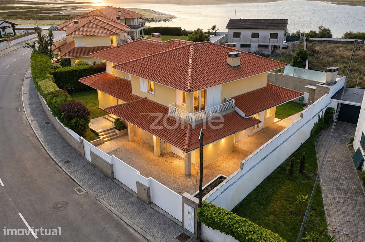 Moradia Exclusiva na Praia da Barra e Vista Deslumbrante para a Ria - Grande imagem: 2/49
