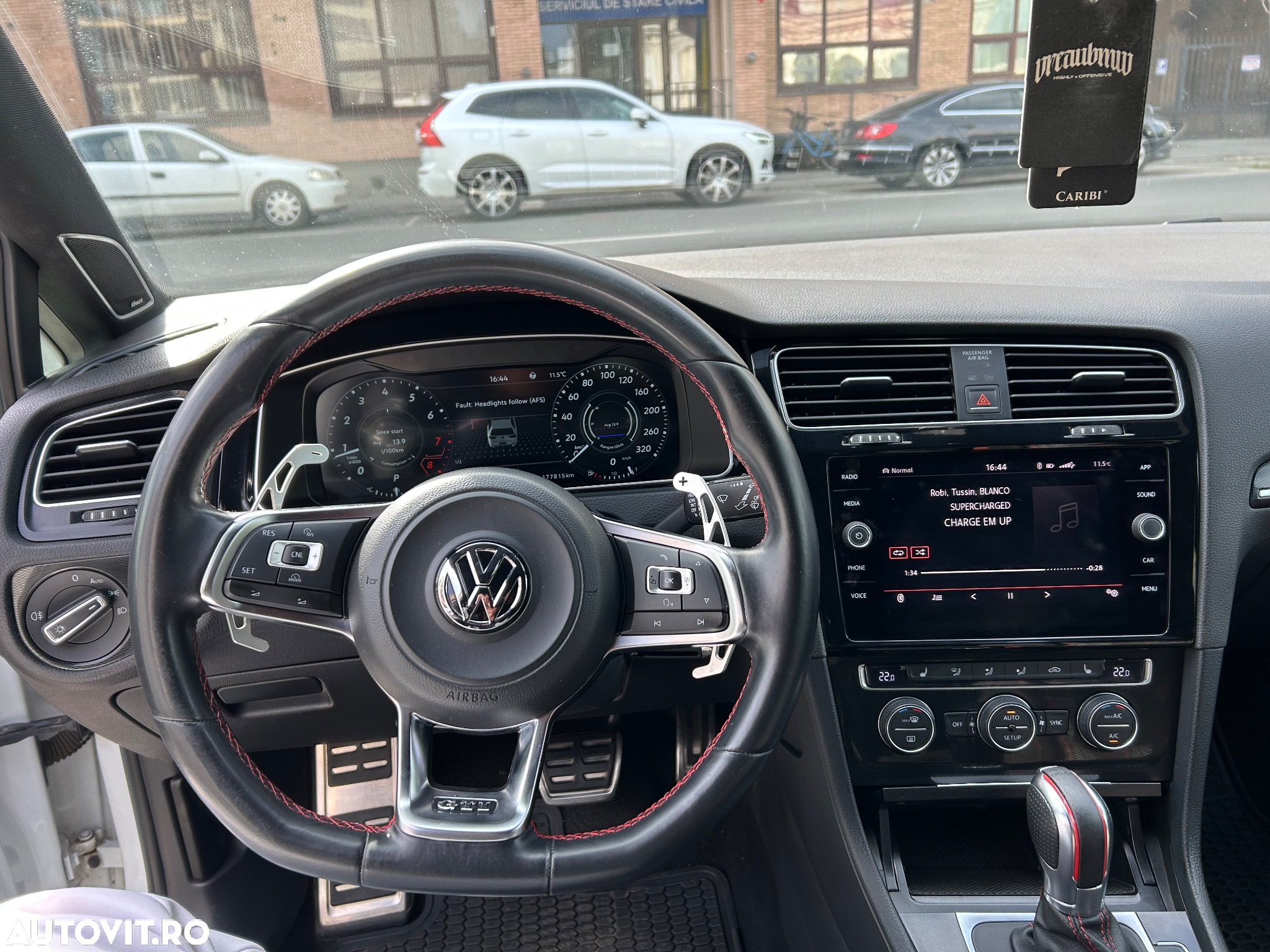 Volkswagen Golf 2.0 TSI BMT DSG GTI - 10