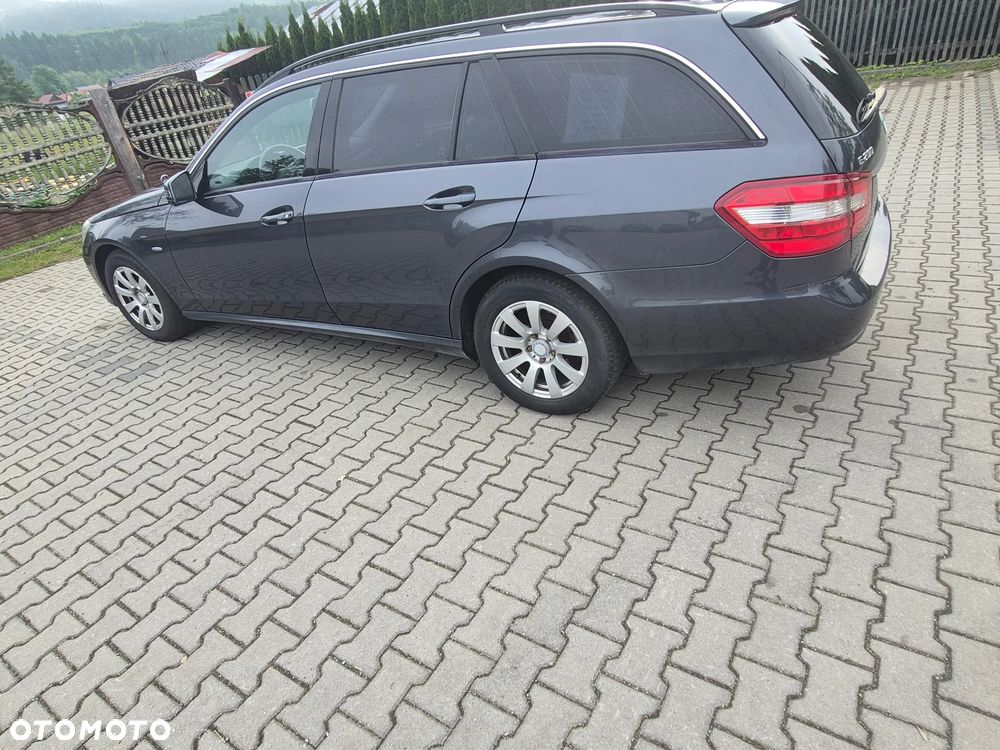 Mercedes-Benz Klasa E 200 CDI DPF BlueEFFICIENCY - 13