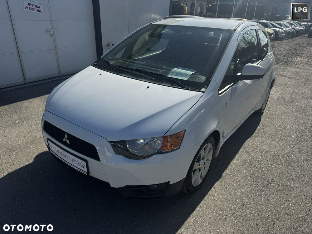 Mitsubishi Colt - 1