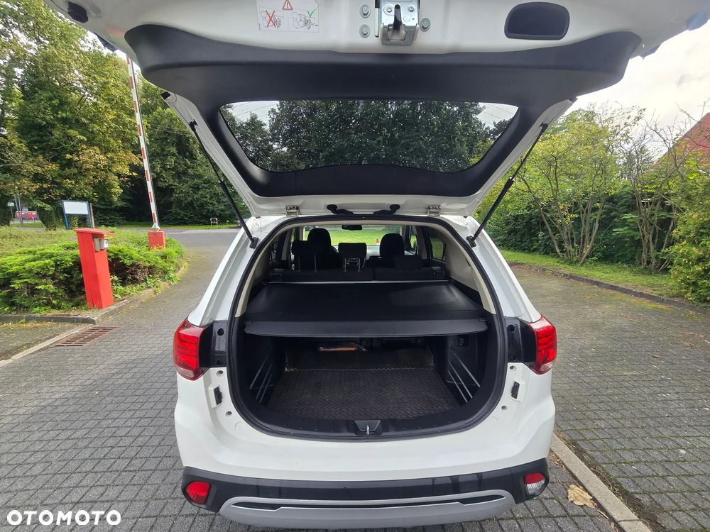 Mitsubishi Outlander 2.0 2WD CVT Active+ - 11