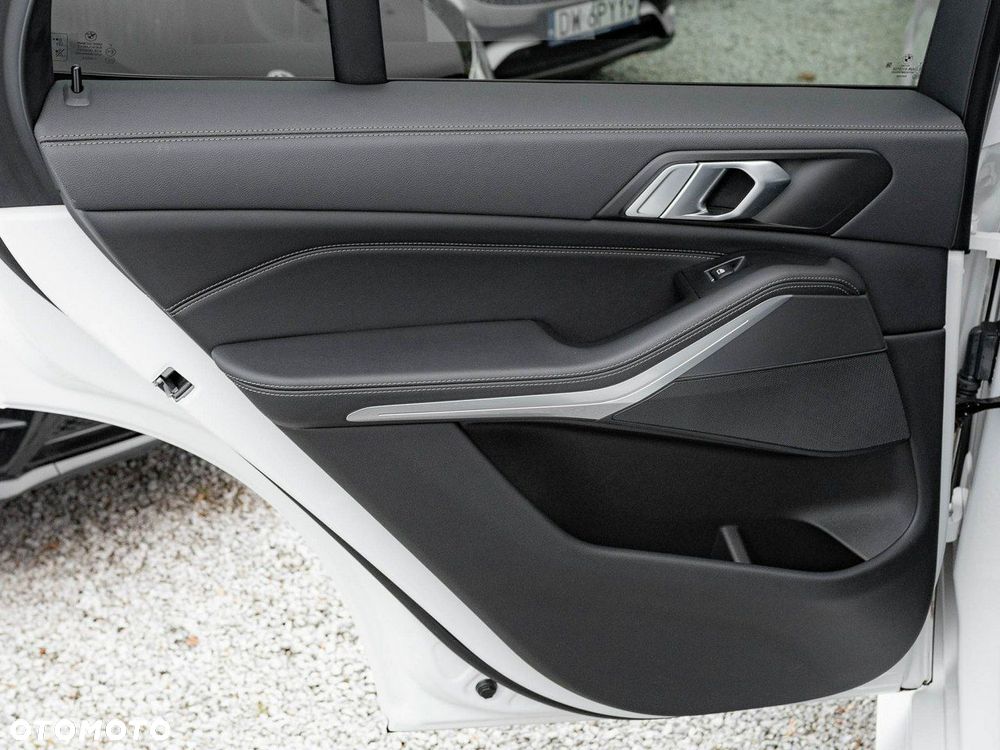 BMW X5 xDrive25d - 23