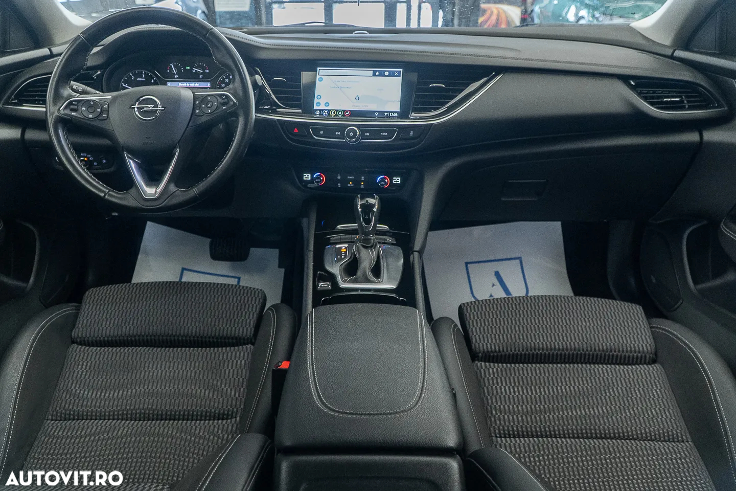 Opel Insignia Grand Sport 2.0 Diesel Automatik Innovation - 27