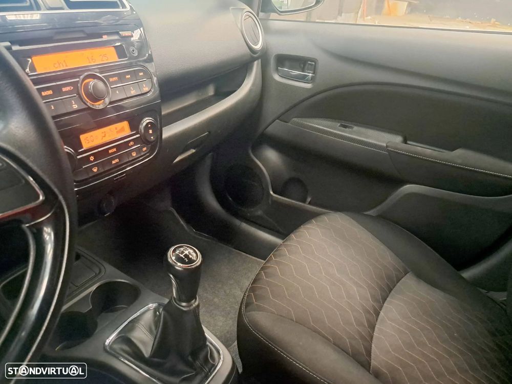 Mitsubishi Space Star 1.2 Intense - 13
