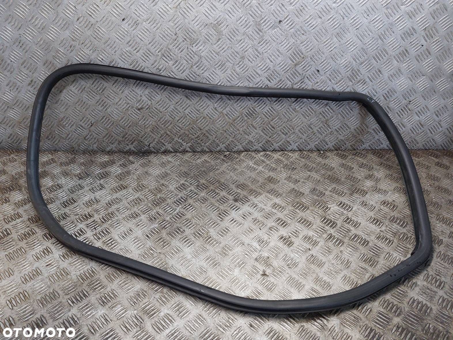 GUMA USZCZELKA DRZWI LEWY TYŁ AUDI A3 8P 5D 8P4833721 - 1