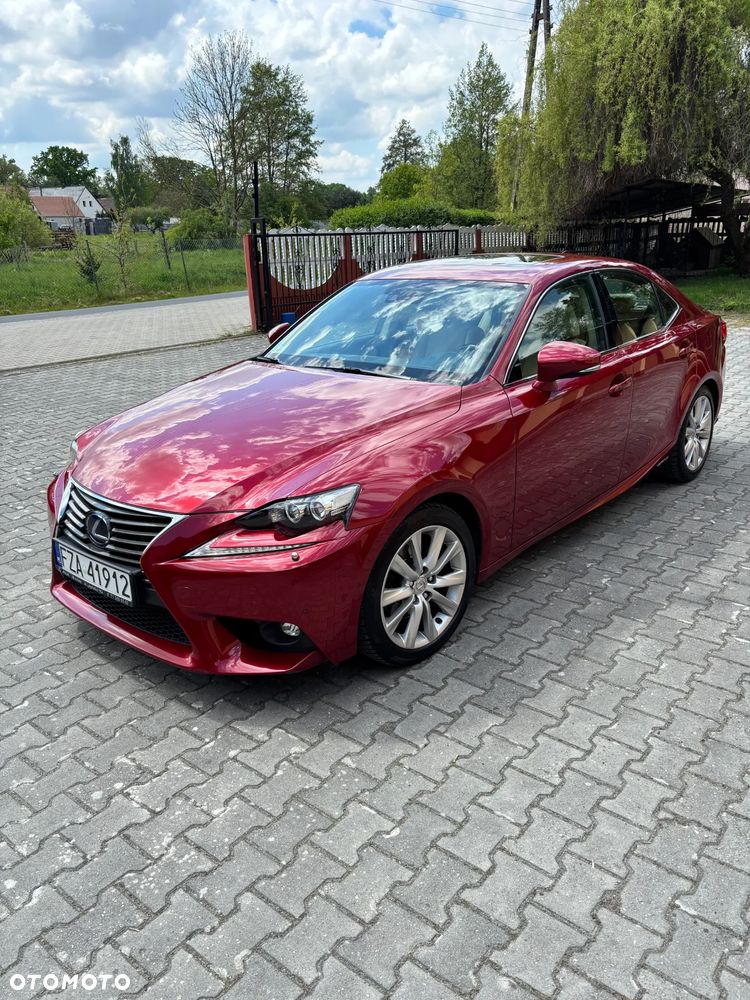 Lexus IS - 1