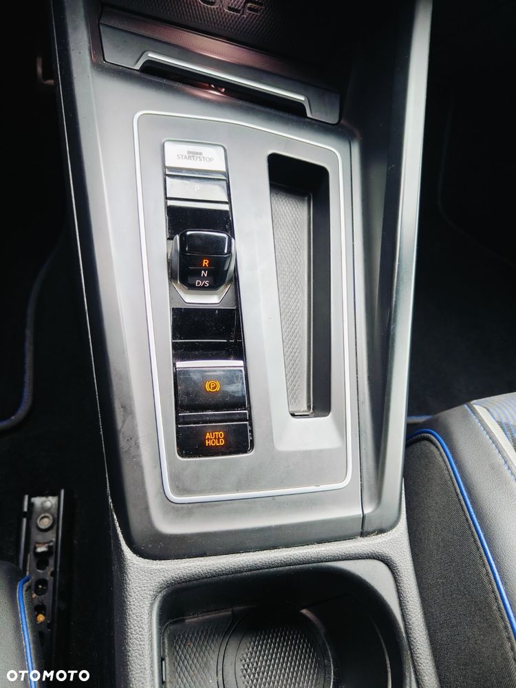 Volkswagen Golf 2.0 TSI OPF 4Motion DSG R - 17