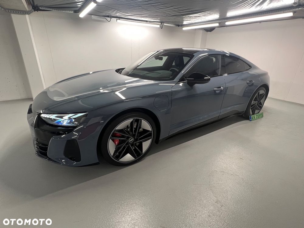 Audi e-tron GT ver-s-quattro - 5