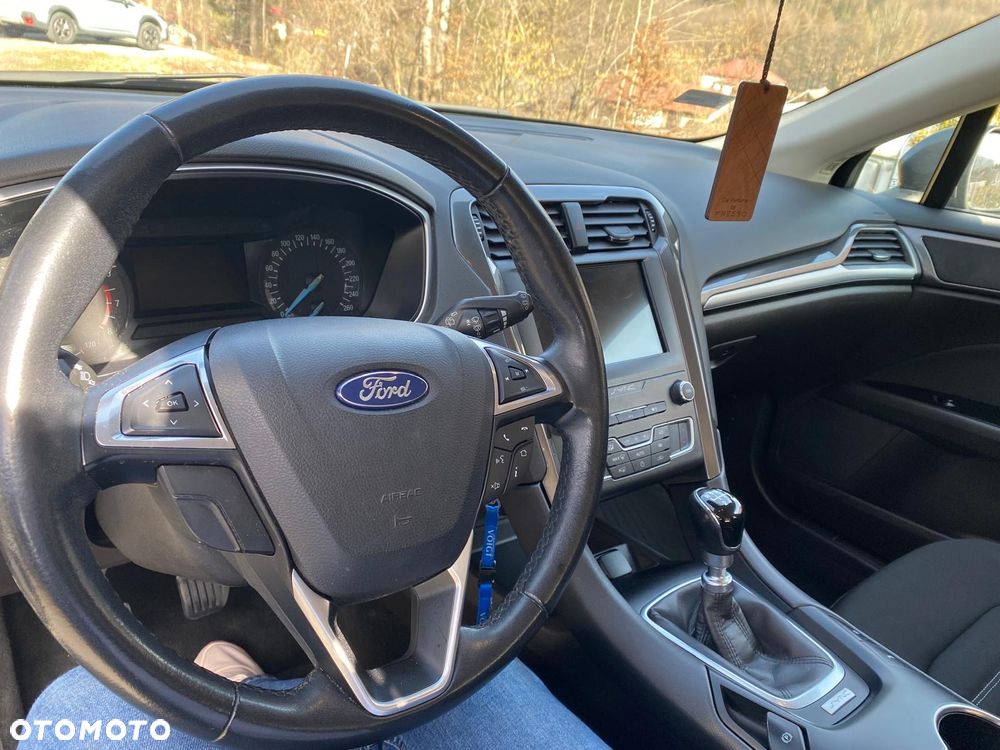 Ford Mondeo - 9