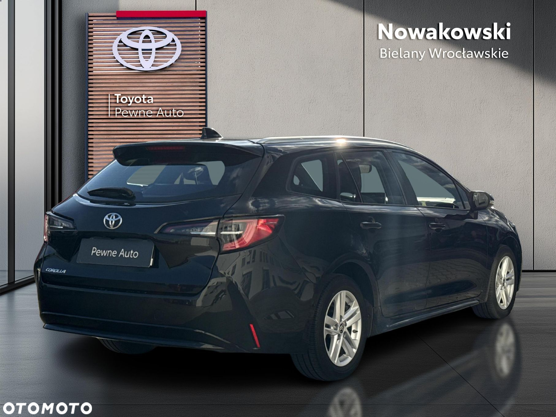 Toyota Corolla - 5