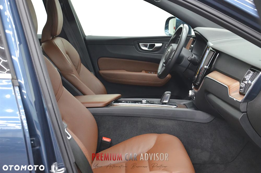 Volvo XC 60 B4 B Geartronic Momentum Pro - 21