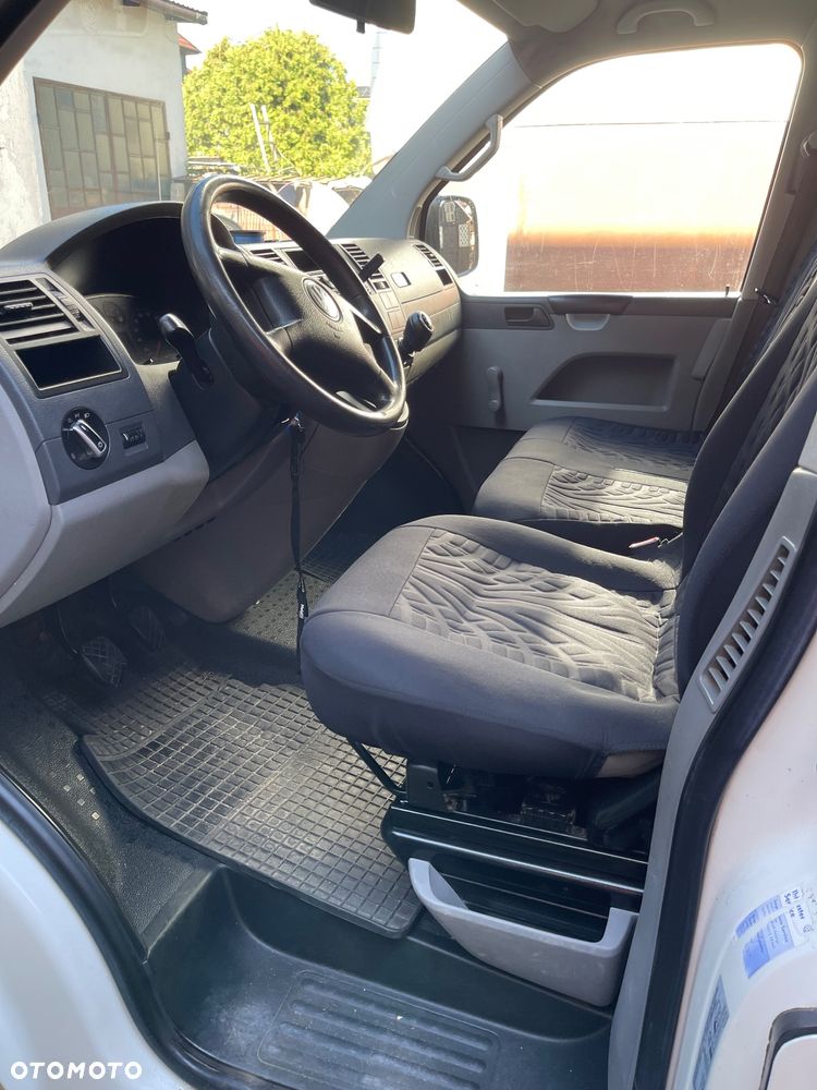 Volkswagen Transporter - 11