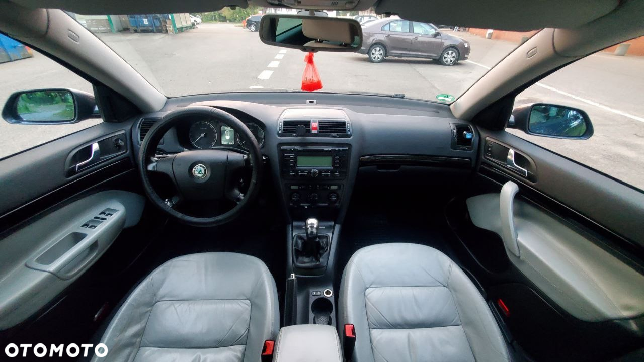 Skoda Octavia 2.0 TDI Ambiente - 23