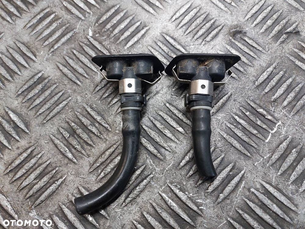 SPRYSKIWACZ LAMPY LEWY + PRAWY KOMPLET BMW E39 8360661 8360662 - 1