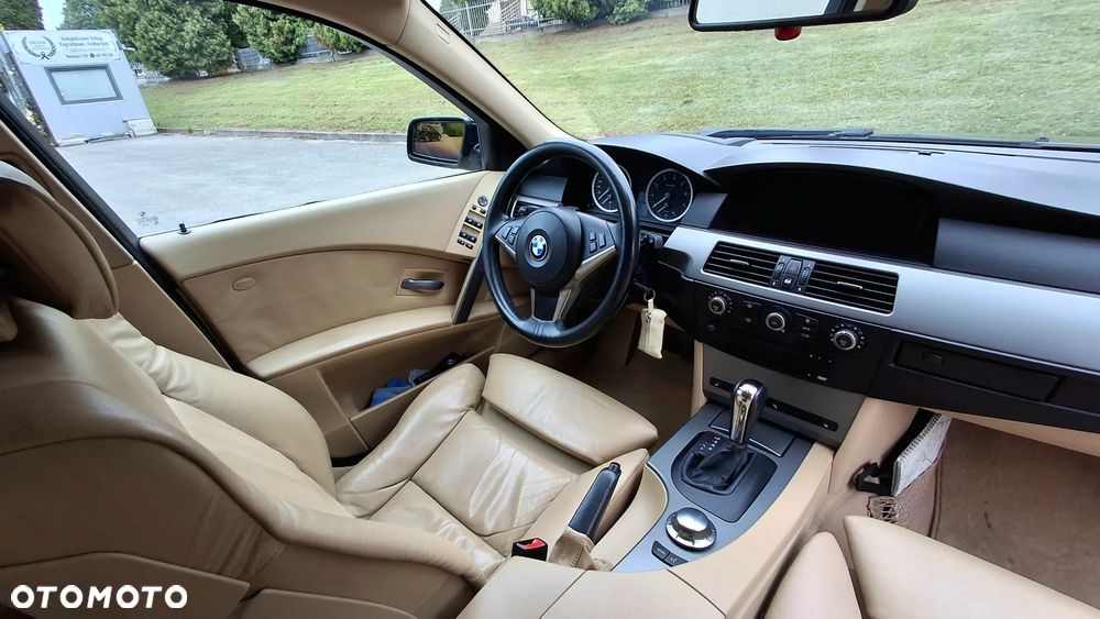 BMW Seria 5 530i - 14