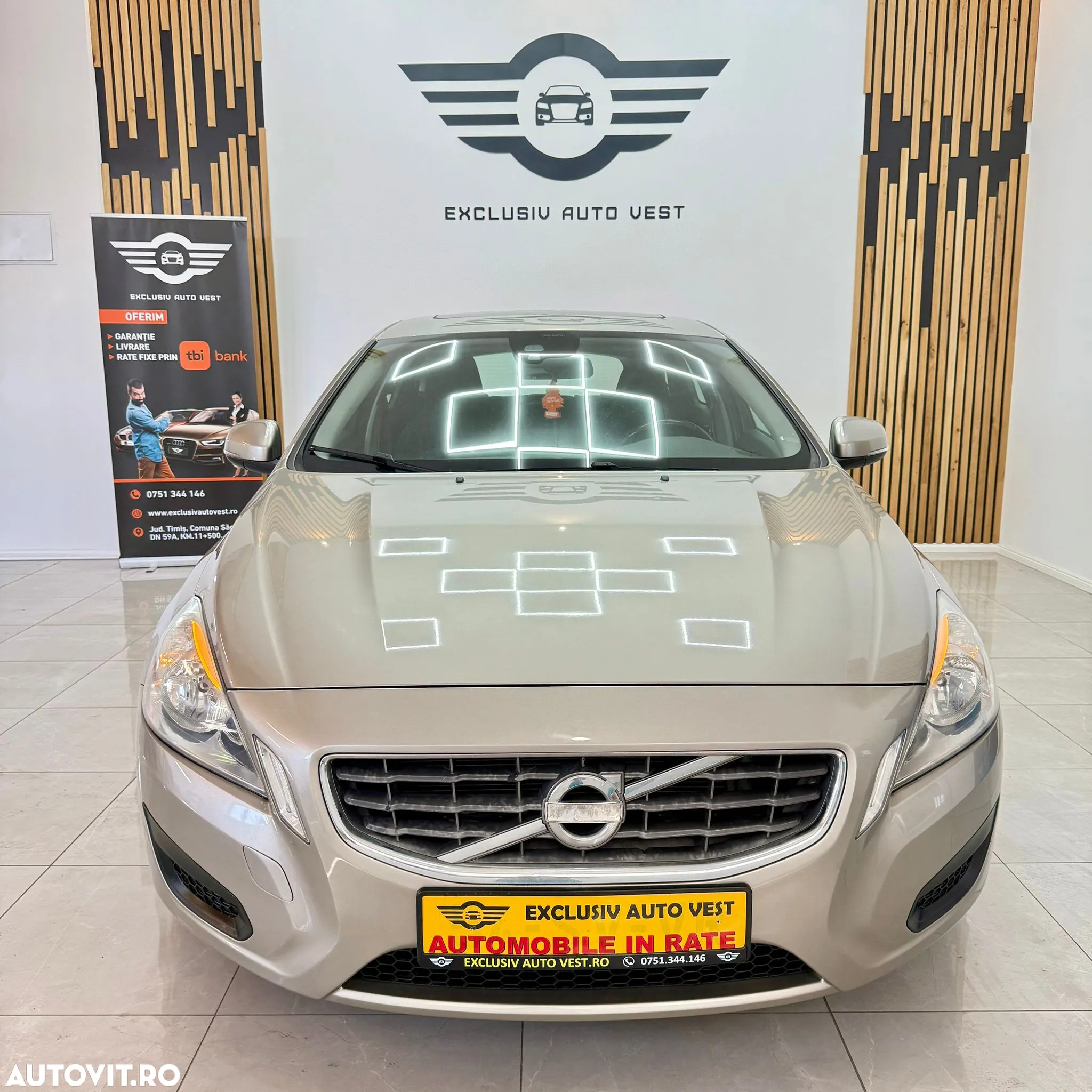 Volvo V60 T3 Kinetic - 11