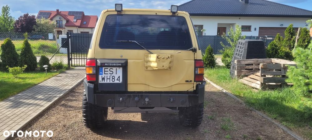 Mitsubishi Pajero - 5