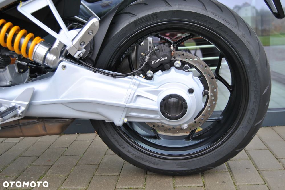 Moto Guzzi V100 Mandello - 38