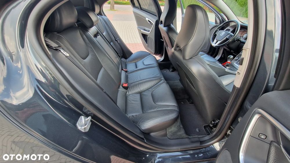 Volvo S60 D3 Momentum - 17