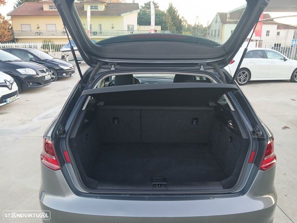 Audi A3 Sportback 1.6 TDI - 11