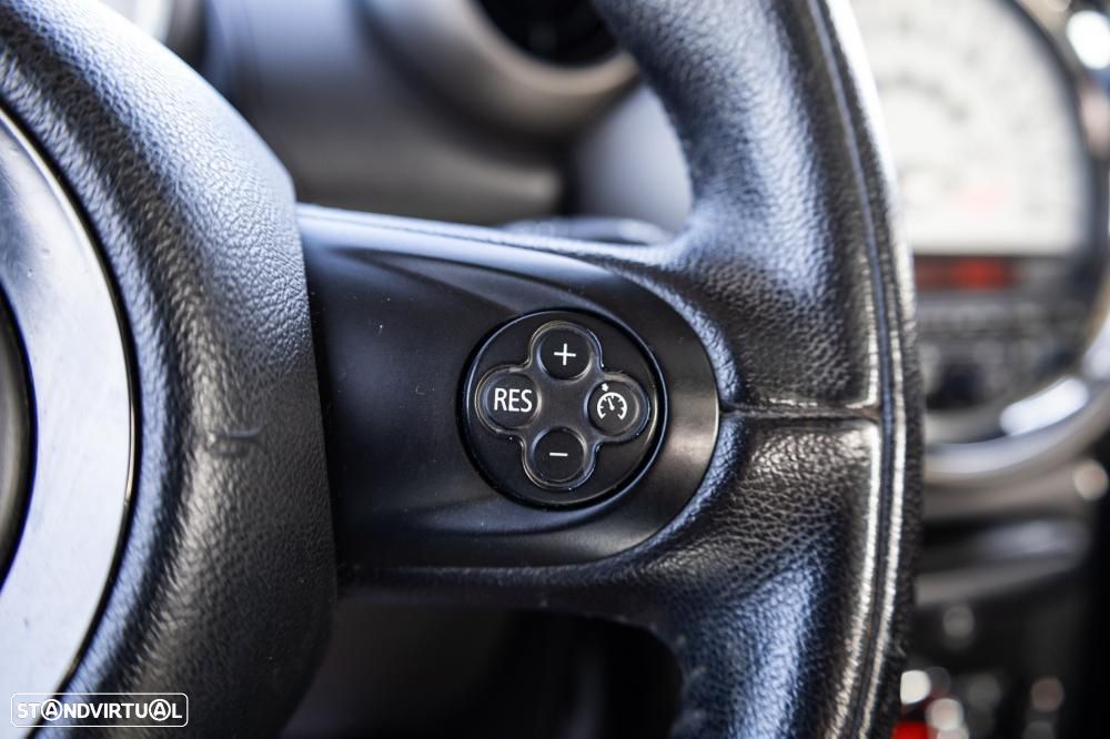 MINI Countryman Cooper D - 16