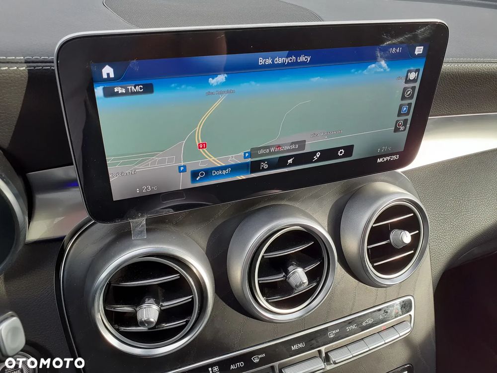 Mercedes-Benz GLC 300 d 4Matic 9G-TRONIC AMG Line - 27