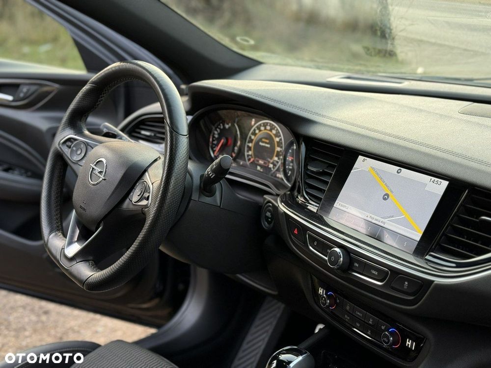 Opel Insignia - 23