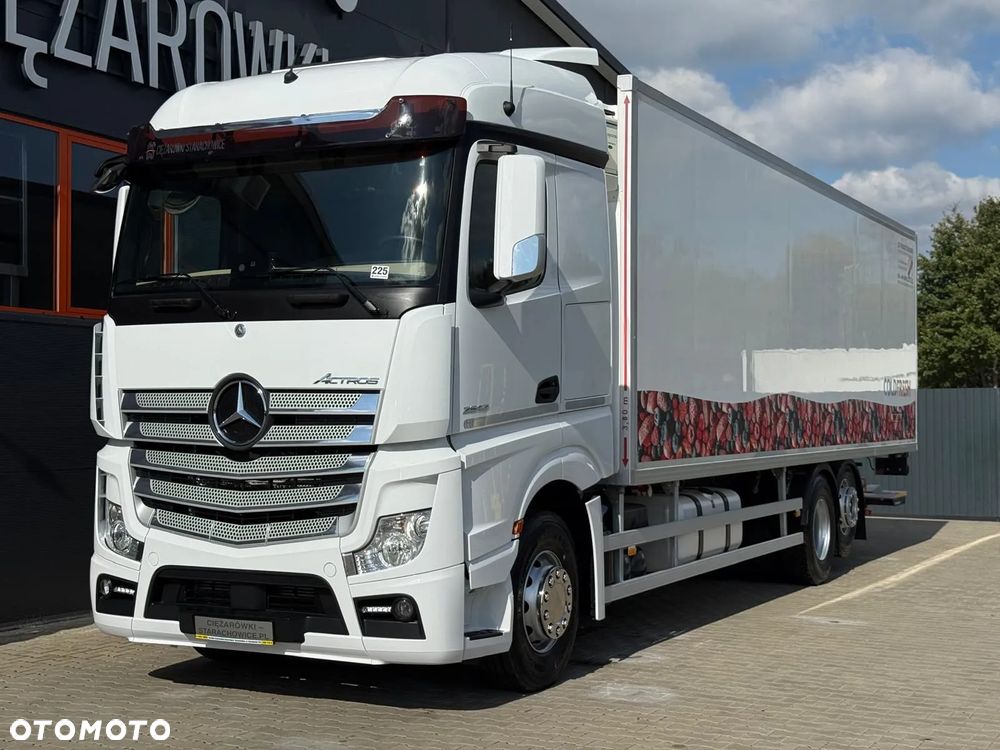 Mercedes-Benz Actros 2542 // chłodnia z windą // 22 Epal // E6 // 6x2 // kühlkoffer, refrigerated box, fridge, рефрижераторный фургон
