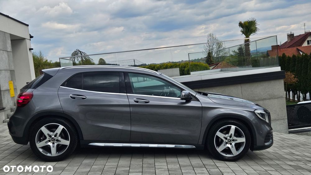 Mercedes-Benz GLA 200 7G-DCT AMG Line - 21