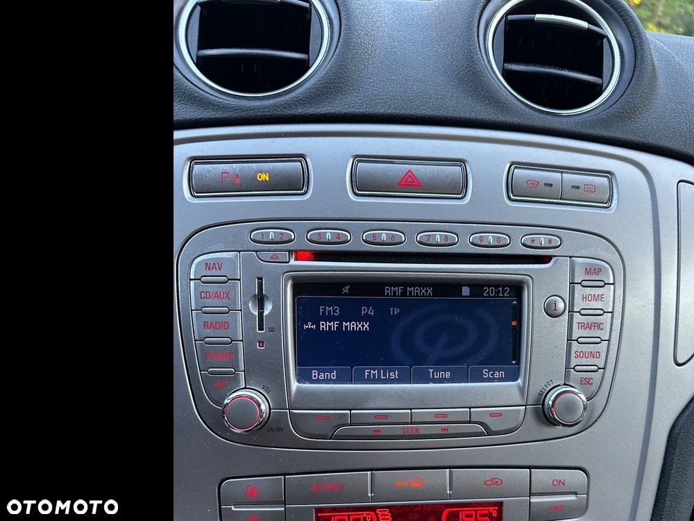 Ford Mondeo - 11