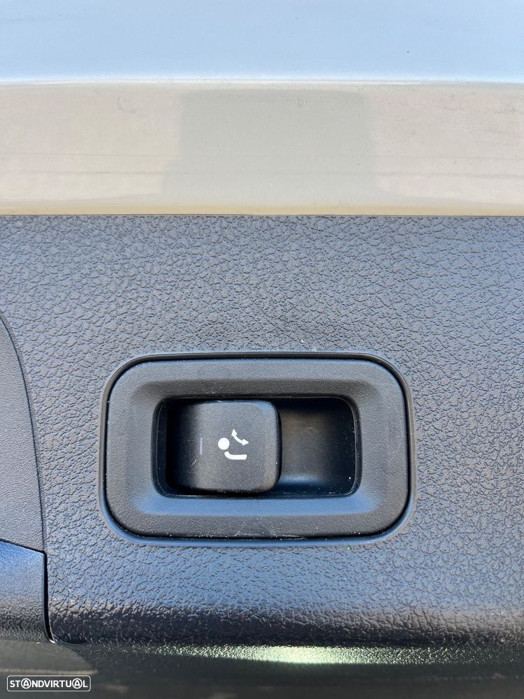 Mercedes-Benz CLA 250 - 7