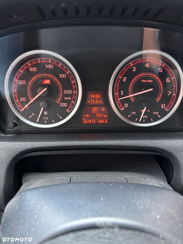 BMW X6 35i xDrive - 24