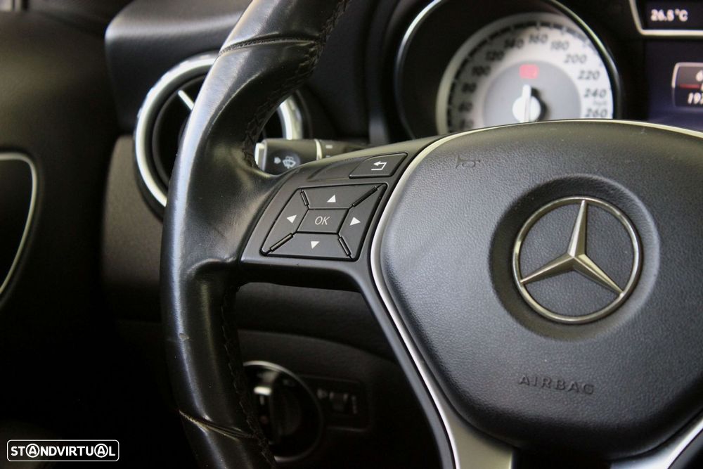 Mercedes-Benz GLA 180 CDi - 19