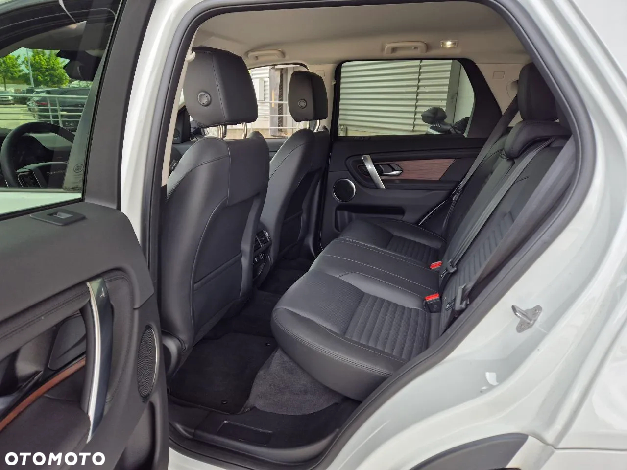 Land Rover Discovery Sport D200 - 10