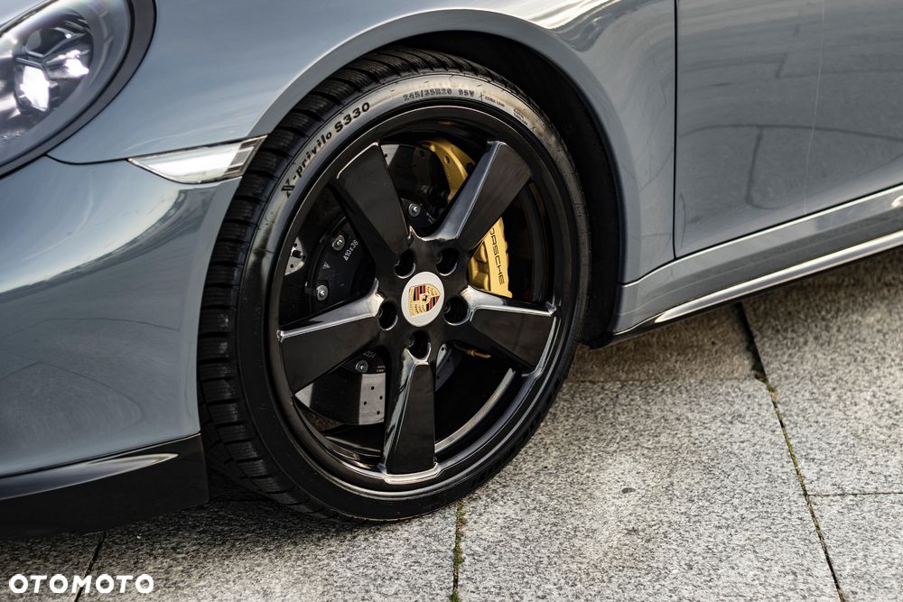 Porsche 911 Turbo S Cabrio - 12