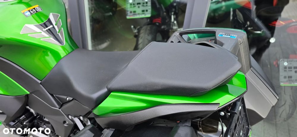 Kawasaki Ninja 1000 SX - 38