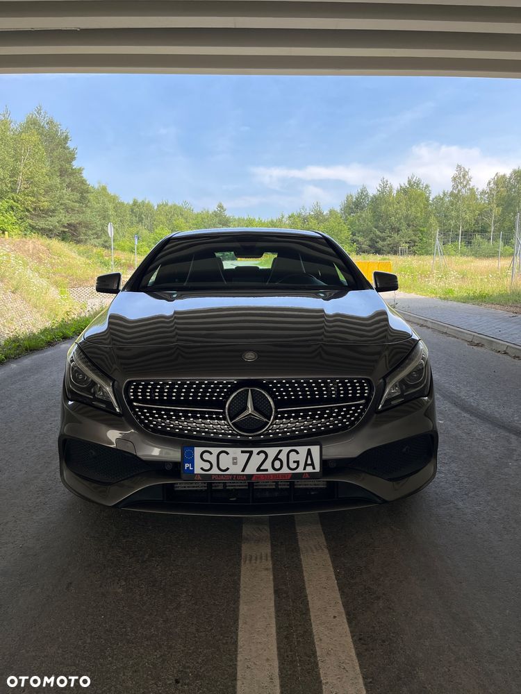 Mercedes-Benz CLA 250 4-Matic AMG Line - 3