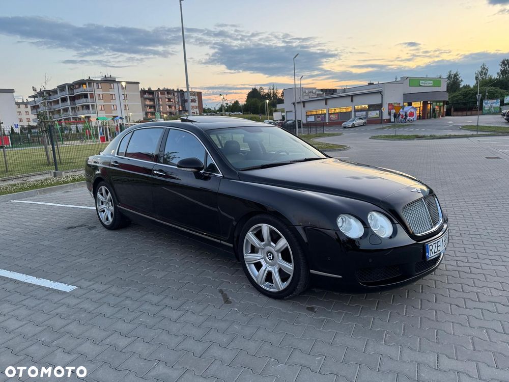 Bentley Flying Spur - 14