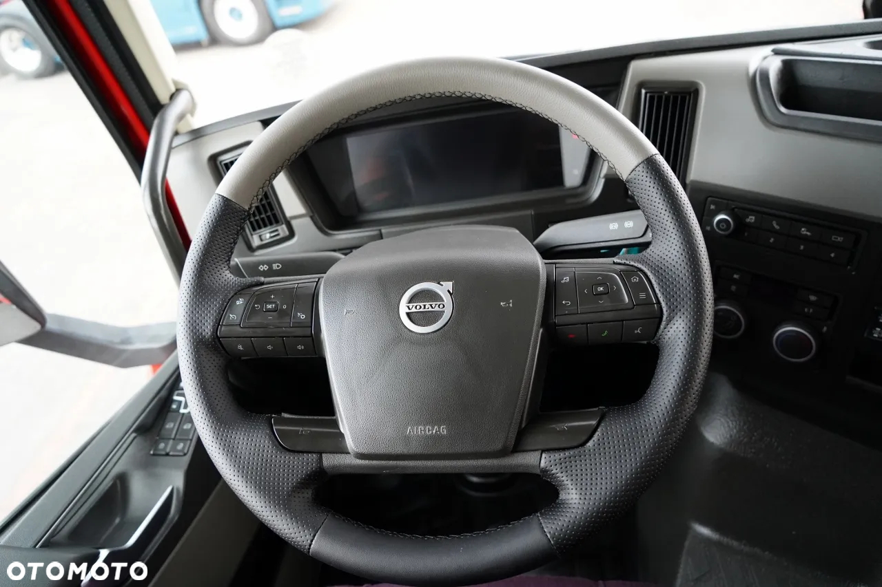 Volvo FM 430 / PEŁNY ADR / WAGA: 6 800 KG / NISKA KABINA / 2022 ROK / PO ZŁOTYM KONTRAKCIE SERWISOWYM / - 26