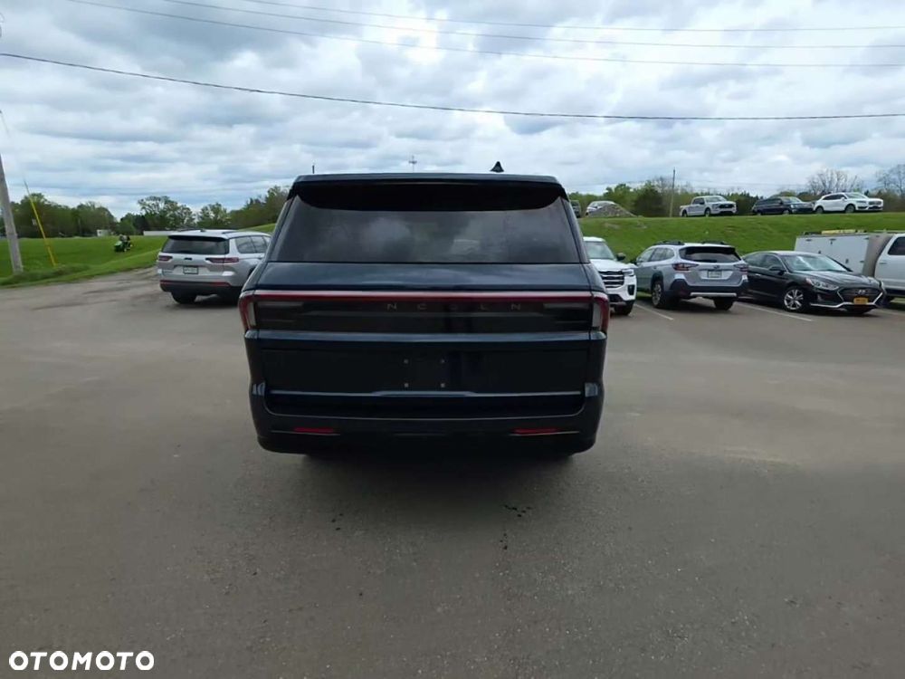 Lincoln Navigator - 3