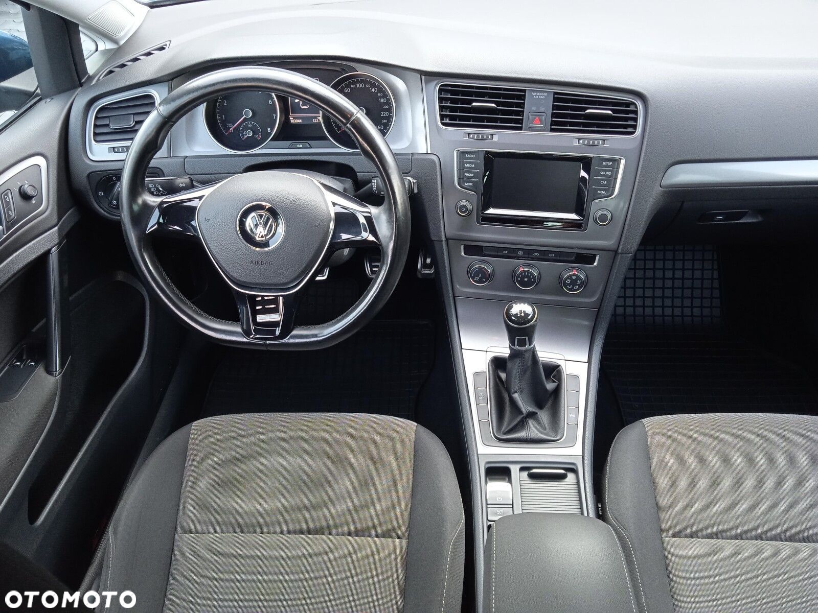 Volkswagen Golf VII 1.2 TSI BMT Trendline - 9